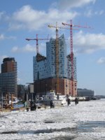 Hamburg bei Eisgang, Elbphilharmonie im Bau 2