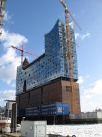 Hamburg bei Eisgang, Elbphilharmonie im Bau 3